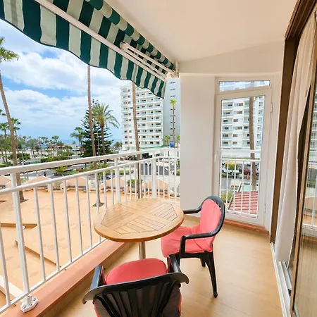 Sunny & Pool Apartment, Americas Apartment