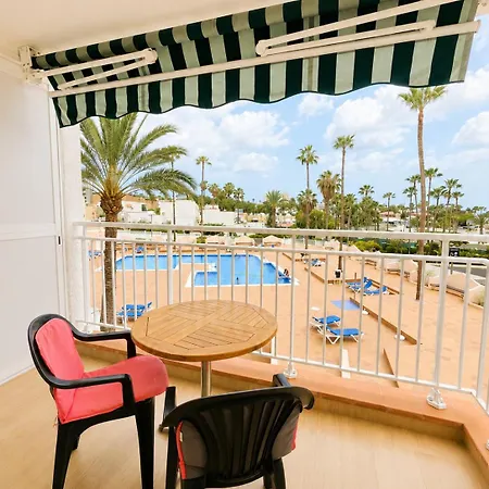 Sunny & Pool Apartment, Americas Apartment *